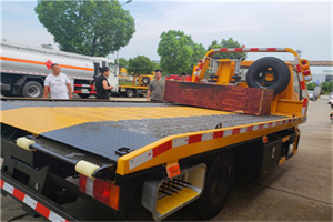 镇坪附近拖车电话号码服务